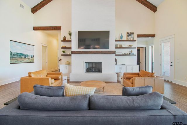 22240 Mallards Cove Ct, Bullard, TX 75757