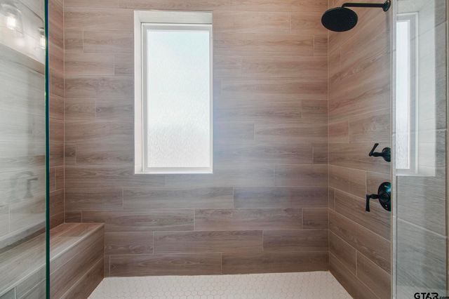 22240 Mallards Cove Ct, Bullard, TX 75757