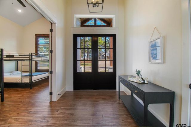 22240 Mallards Cove Ct, Bullard, TX 75757