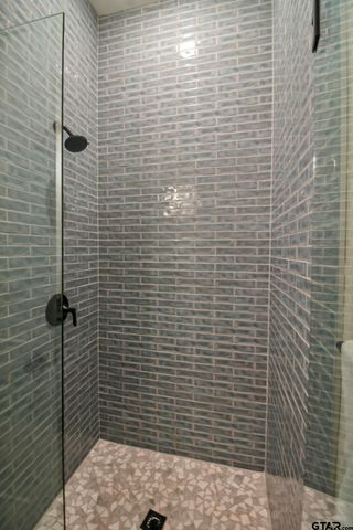 22240 Mallards Cove Ct, Bullard, TX 75757