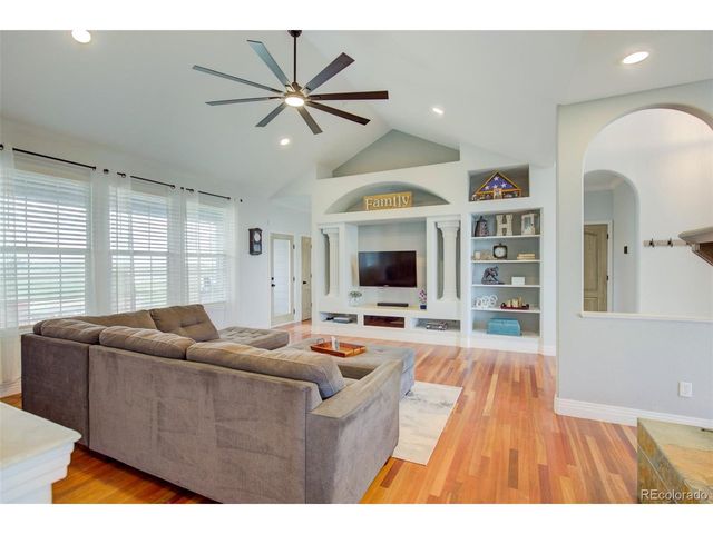 625 Coyote Trl, Elizabeth, CO 80107