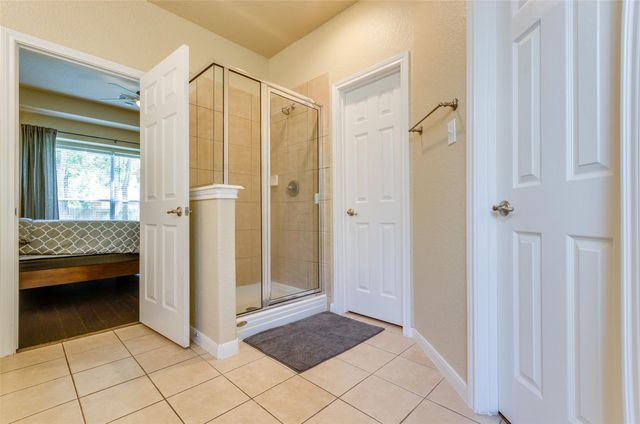 10 Caelin Court, The Woodlands, TX 77382
