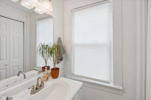 44 N Spring Street, Concord, NH 03301