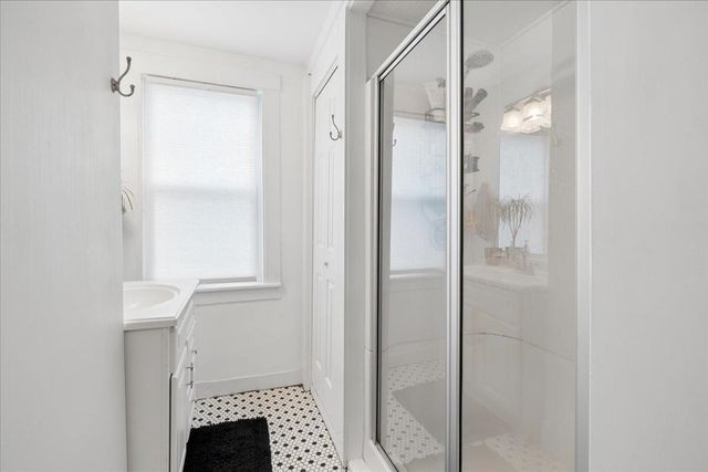 44 N Spring Street, Concord, NH 03301