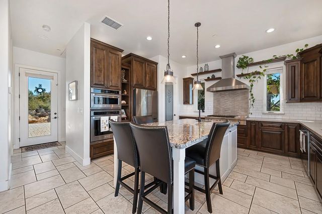 5110 Broken Bow Ln, Rescue, CA 95672