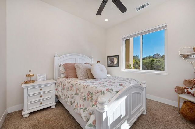 5110 Broken Bow Ln, Rescue, CA 95672