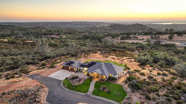 5110 Broken Bow Ln, Rescue, CA 95672