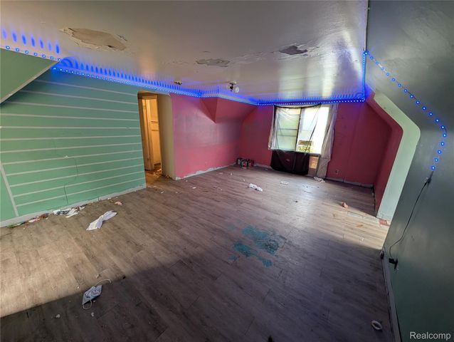 12283 Kilbourne Street, Detroit, MI 48213