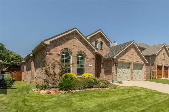1237 Burnett Drive, Lantana, TX 76226
