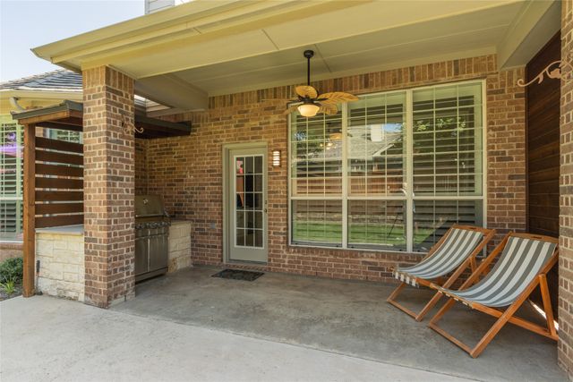 1237 Burnett Drive, Lantana, TX 76226
