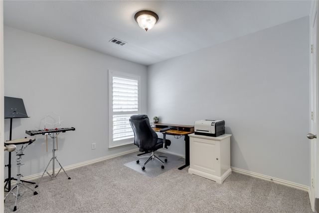 1237 Burnett Drive, Lantana, TX 76226