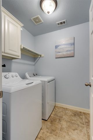 1237 Burnett Drive, Lantana, TX 76226