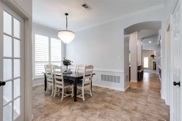 1237 Burnett Drive, Lantana, TX 76226