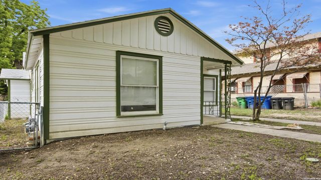 631 W MAGNOLIA AVE, San Antonio, TX 78212