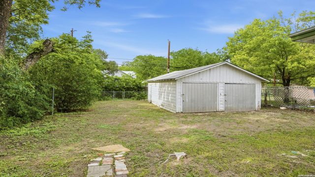 631 W MAGNOLIA AVE, San Antonio, TX 78212