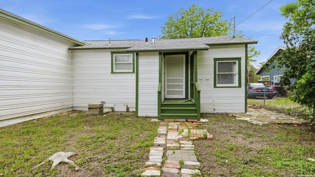 631 W MAGNOLIA AVE, San Antonio, TX 78212