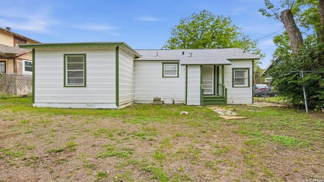 631 W MAGNOLIA AVE, San Antonio, TX 78212