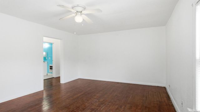 631 W MAGNOLIA AVE, San Antonio, TX 78212