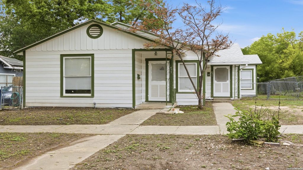 631 W MAGNOLIA AVE, San Antonio, TX 78212