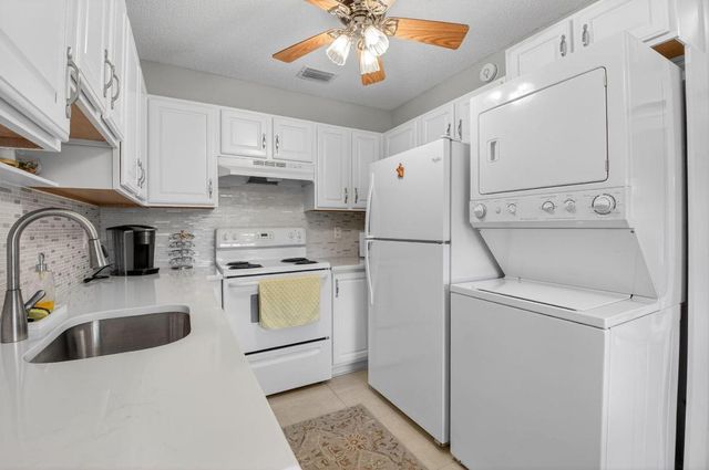 8633 Chevy Chase Drive, Boca Raton, FL 33433