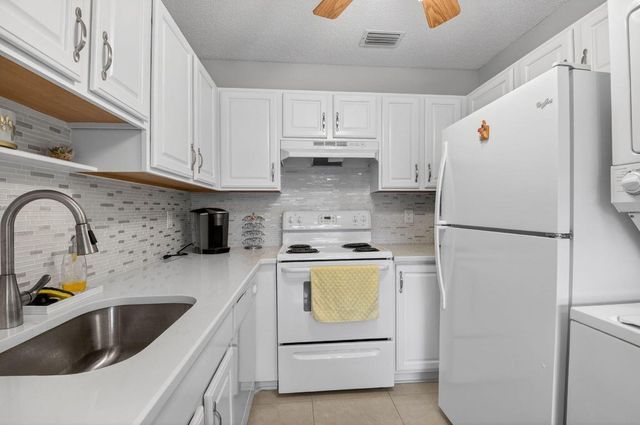 8633 Chevy Chase Drive, Boca Raton, FL 33433