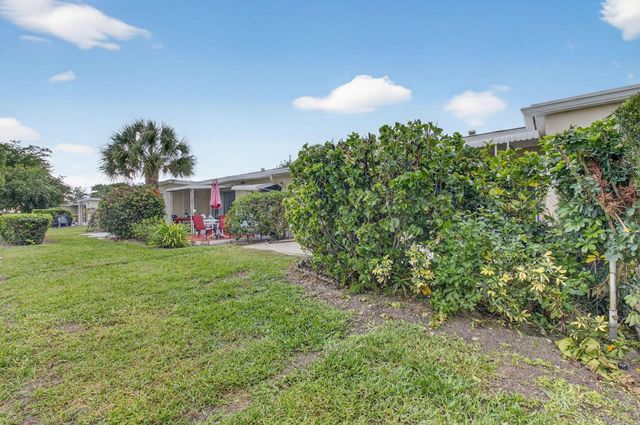 8633 Chevy Chase Drive, Boca Raton, FL 33433