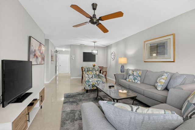 8633 Chevy Chase Drive, Boca Raton, FL 33433