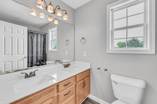 707 Shetland Dr, Oak Grove, KY 42262