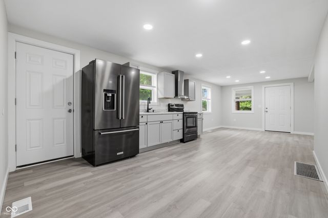 2653 S Randolph Street, Indianapolis, IN 46203