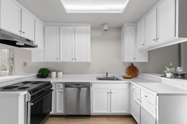 929 E El Camino Real 223F, Sunnyvale, CA 94087
