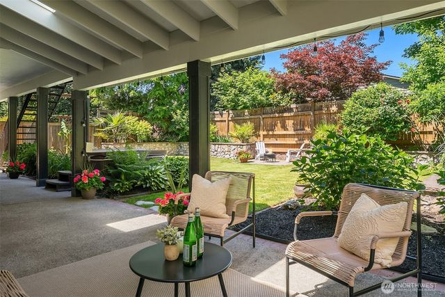 524 7th Ave, Kirkland, WA 98033