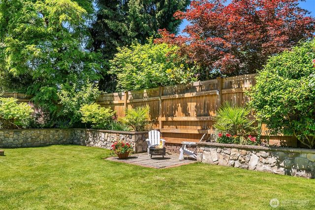 524 7th Ave, Kirkland, WA 98033
