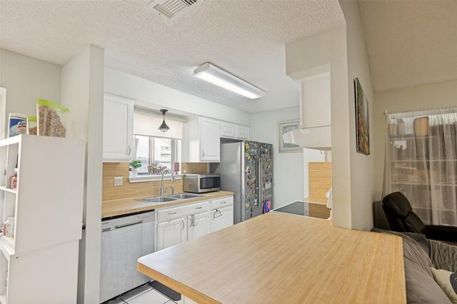 1127 Gentle Bend Drive, Missouri City, TX 77489