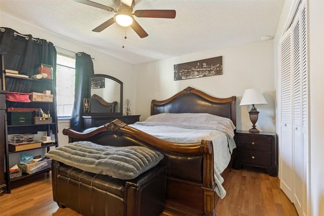 1127 Gentle Bend Drive, Missouri City, TX 77489