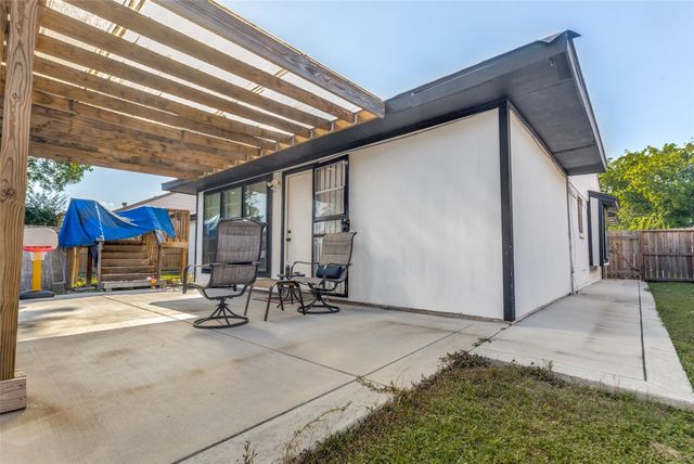 1127 Gentle Bend Drive, Missouri City, TX 77489