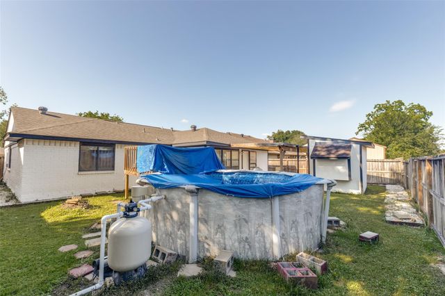 1127 Gentle Bend Drive, Missouri City, TX 77489