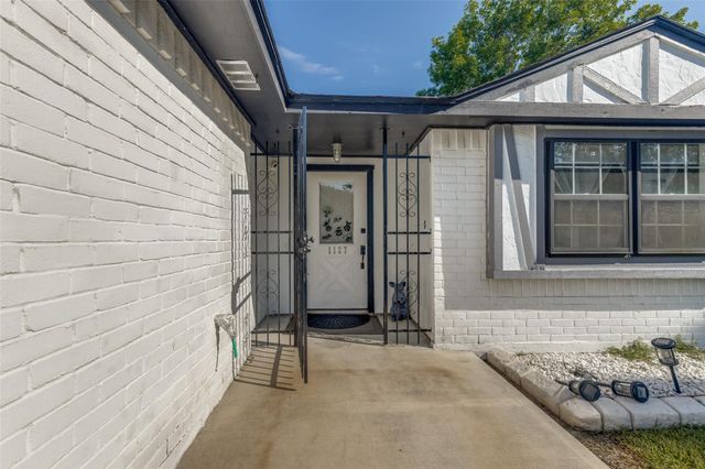 1127 Gentle Bend Drive, Missouri City, TX 77489