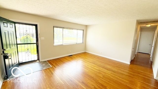 1930 Priscilla Avenue, Indianapolis, IN 46218