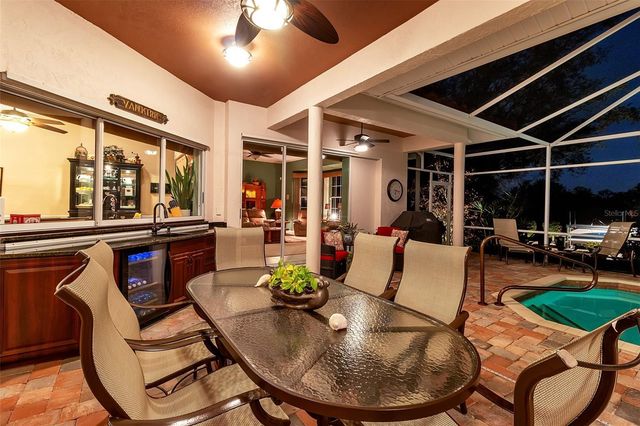 1076 RUISDAEL CIRCLE, Nokomis, FL 34275