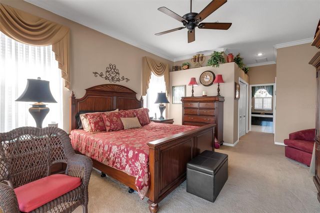 1076 RUISDAEL CIRCLE, Nokomis, FL 34275