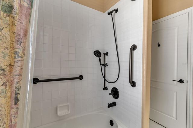 1076 RUISDAEL CIRCLE, Nokomis, FL 34275