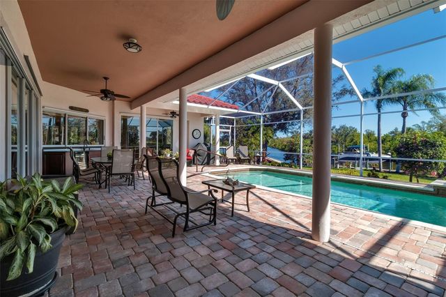 1076 RUISDAEL CIRCLE, Nokomis, FL 34275