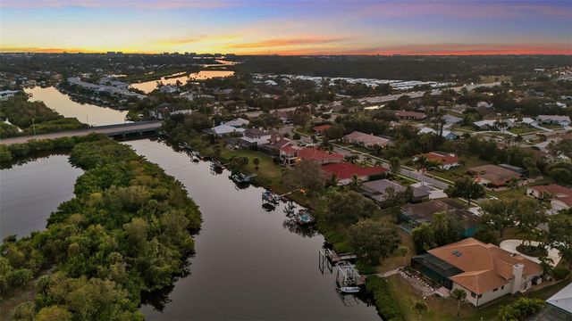 1076 RUISDAEL CIRCLE, Nokomis, FL 34275