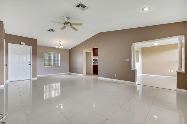 8801 MANOS CIRCLE 8801, New Port Richey, FL 34655