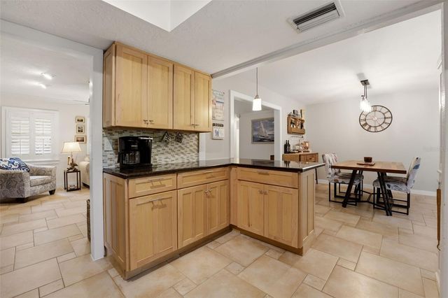 1524 84TH STREET NW, Bradenton, FL 34209