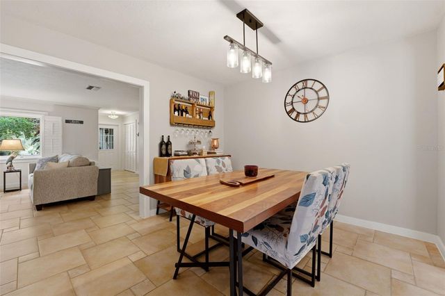 1524 84TH STREET NW, Bradenton, FL 34209