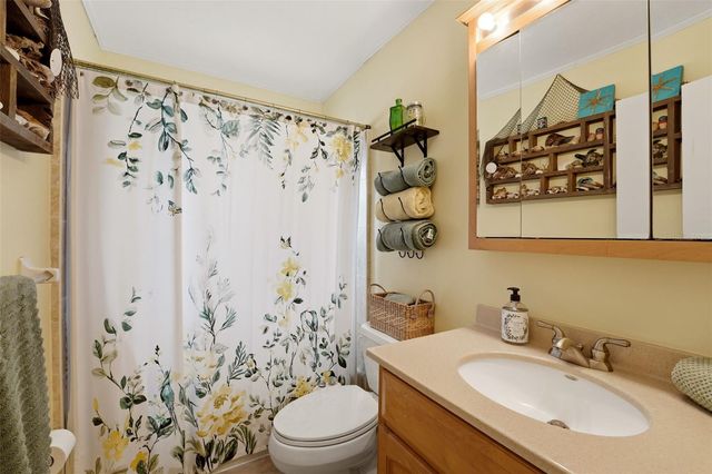 1524 84TH STREET NW, Bradenton, FL 34209