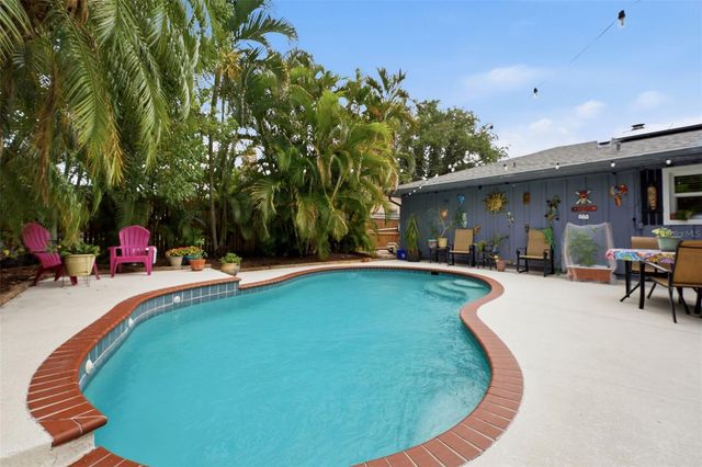 1524 84TH STREET NW, Bradenton, FL 34209