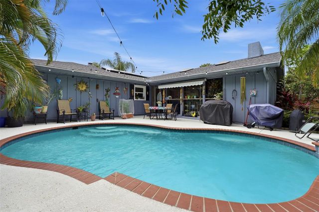 1524 84TH STREET NW, Bradenton, FL 34209