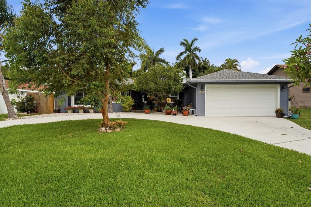 1524 84TH STREET NW, Bradenton, FL 34209